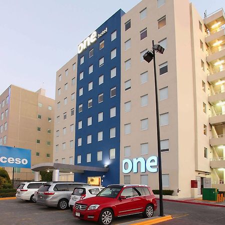 One Queretaro Plaza Galerias Hotel Exterior photo