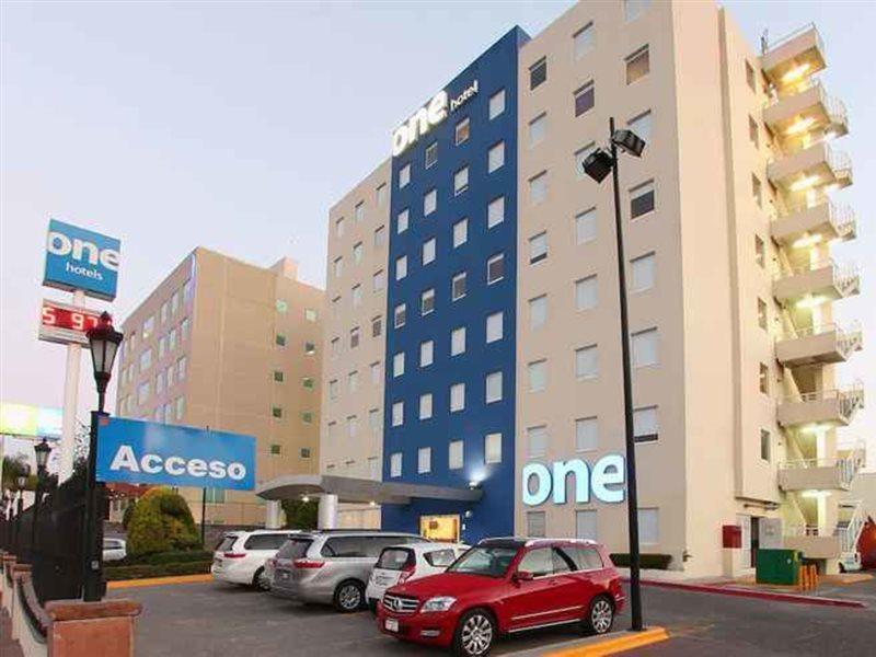 One Queretaro Plaza Galerias Hotel Exterior photo